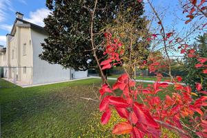 OLMO porzione di bifamiliare con giardino