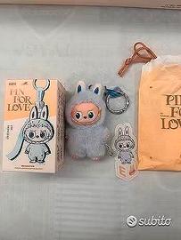 Popmart Labubu Pin for Love - Lettera E - Collezionismo In vendita a Ragusa