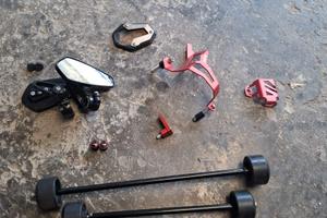 Accessori per Bmw F 900 R e per Aprilia Tuono V4