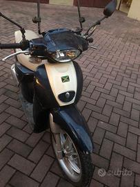 Scarabeo 50 4 tempi