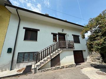 Casa semi-indipendente Fénis (AO)