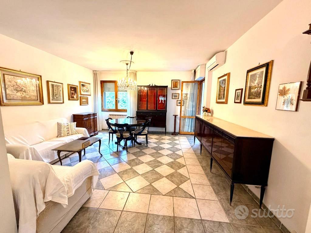 Apartment in Campi Bisenzio, Villa Flori - Altro