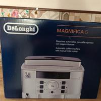 macchina caffè DeLonghi 