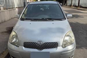 Toyota Yaris 5 porte Benzina
