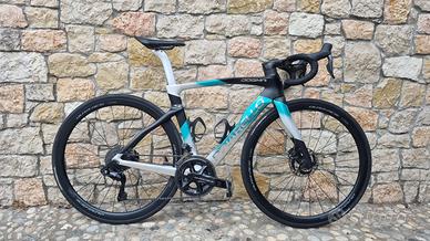 Pinarello Dogma F Disc D12 Durace
