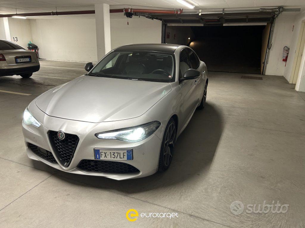 Alfa Romeo Giulia (2016)