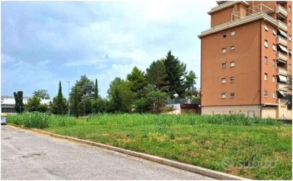 Immobile in asta di 1236 m² a Pesaro - Vista 3