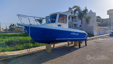 Astra 225 cabinata