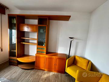 Parete soggiorno in ciliegio