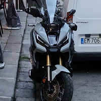 Xadv 750 2021