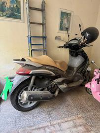 Piaggio beverly 500