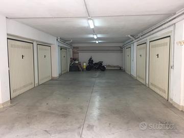 Montemurlo: garage zona Mulino