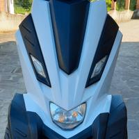 Scooter elettrico quadriciclo 