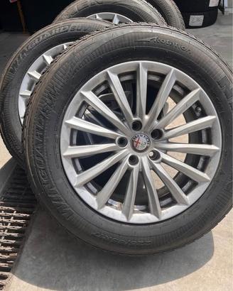 Cerchi 17 pollici Originali Stelvio con gomme