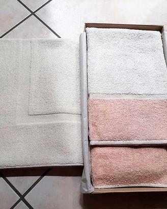 Set x bagno di 2 Salviette+Tappeto TUTTO NATURA