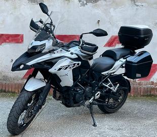 Benelli TRK 502x