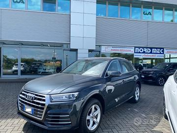 AUDI Q5 40 TDI quattro s tronic Business Sport s