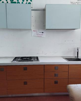 cucina lineare moderna
