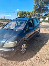  macchina Opel 