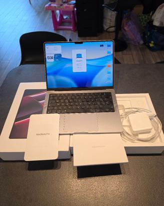 MacBook PRO M2 pro 512