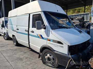 Iveco Daily 35.12 2.5 TDI PER RICAMBI