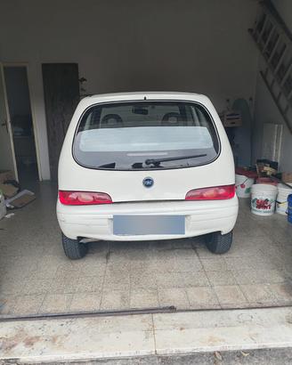 automobile Fiat 600