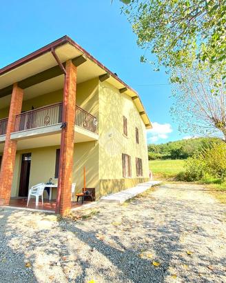 CASA INDIPENDENTE A LUGAGNANO VAL D'ARDA