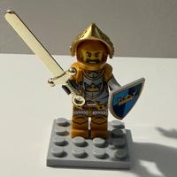 Gold Knight Minifigure (cas415)