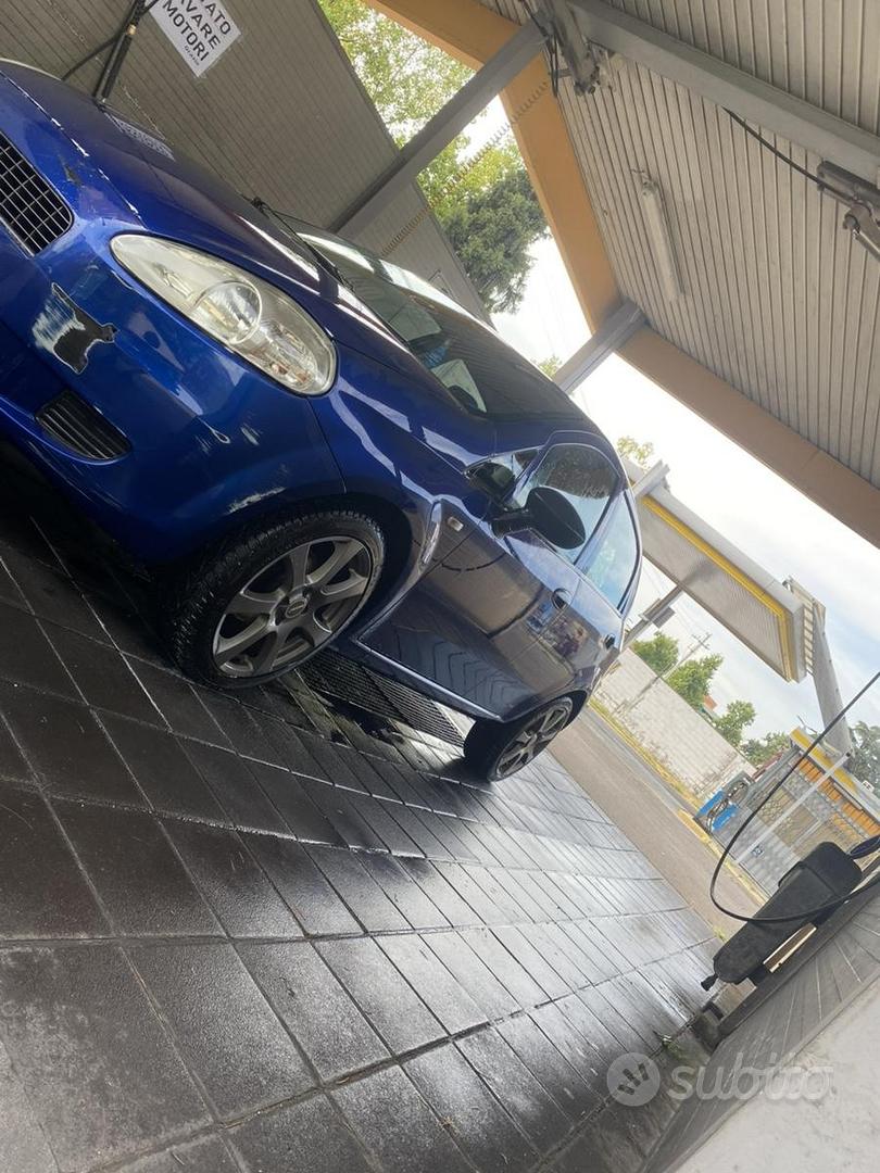 Fiat Grande Punto 2007 photo 2