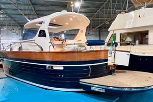 Apreamare 38 Comfort Hard Top NATANTE