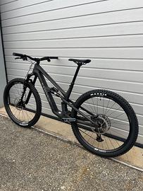 Canyon Spectral CF9, 2025