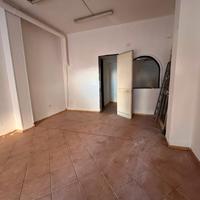 A/945 Ampio locale pressi svincolo