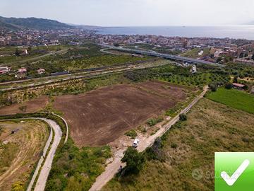 Ampio Terreno Ideale Per Centri Sportivi Gallico