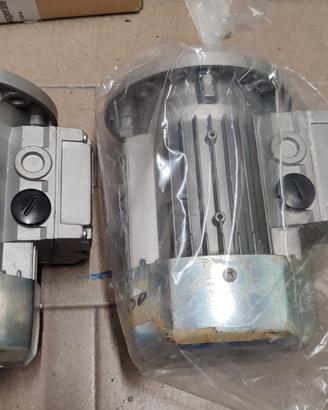 2 motori elettrici