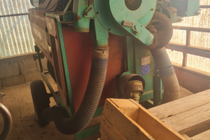 Raccoglitrice nocciole B-250