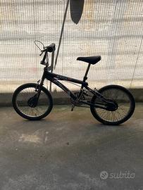 BMX Bicicletta