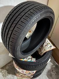 Pneumatici roadstone 245 40 r18