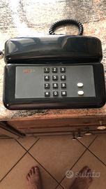 Telefono vintage a tastiera