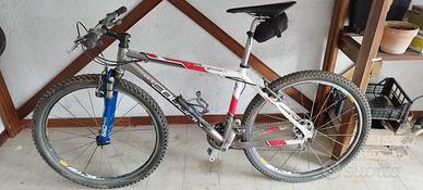 Bici Mountain Bike - MTB 26" - Lee Cougan 