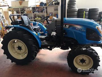 Trattore LS MT 50cv tipo newholland boomer