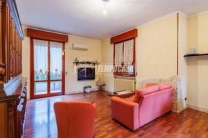 AMPIO APPARTAMENTO DI 161 MQ CON GARAGE E CANTINA.