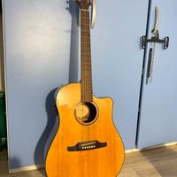 chitarra semiacustica fender
