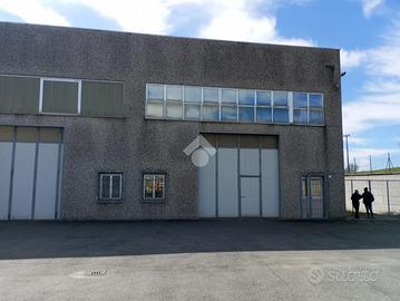 CAPANNONE A MEDESANO