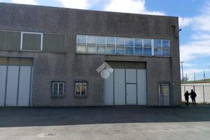 CAPANNONE A MEDESANO