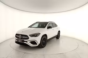 MERCEDES-BENZ GLA 200 d