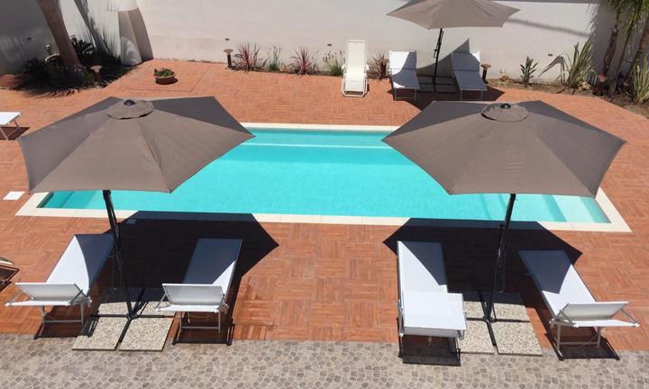 Villa piscina San leone