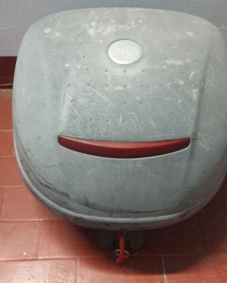 Bauletto GIVI per moto/scooter (1 casco)