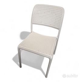 Sedia bianca In plastica  (esterno e interno) 