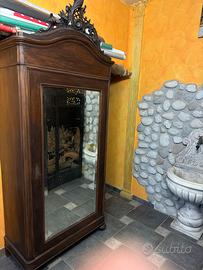 Armadio con anta a specchio vintage