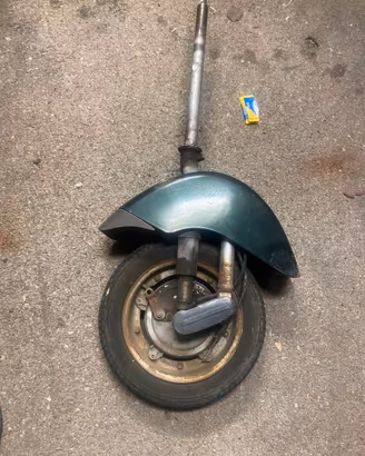 FORCELLA COMPL-MOZZO-CERCHIO X PIAGGIO VESPA PK-50
